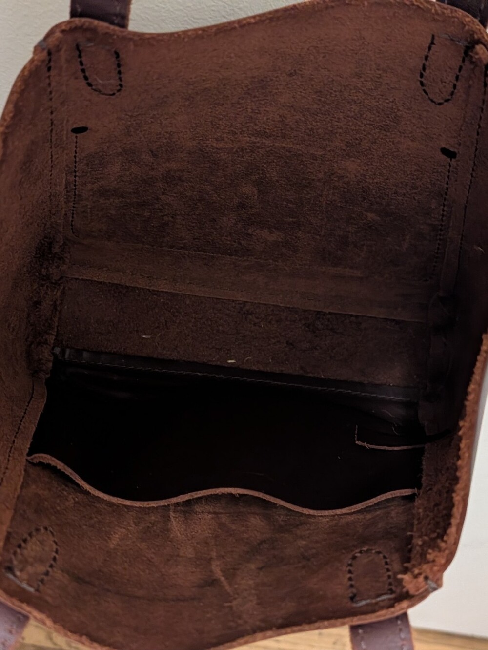 Portland Leather Juliette Tote - Picture 5 of 6